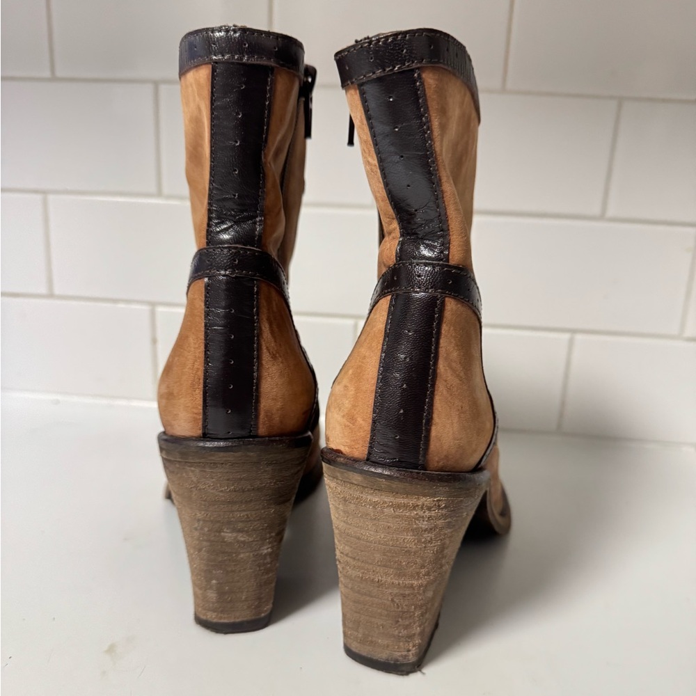 Free People Winding Road Tan Brown Leather Western Cowboy Booties Size 38 - Picture 3 of 13